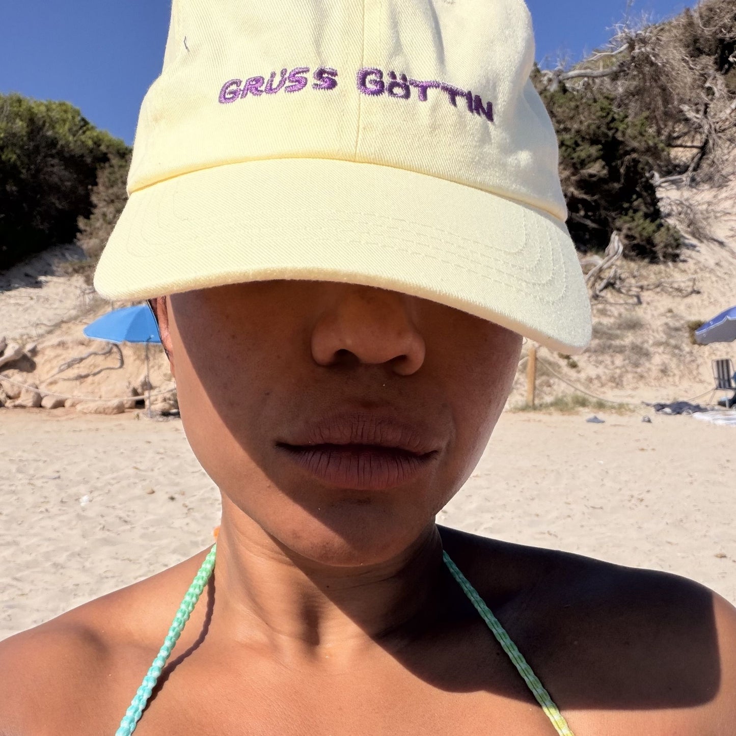 'GRÜSS GÖTTIN' Cap NO 3 (PREORDER bis zum 17.08.2026)